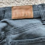 Madewell  9 Inch High Rise Skinny Denim Jeans Grey Size 25 Distressed Hems Photo 5