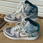 Nike  Vandal High-Tops with Green and Gray Pattern Women’s Size 7 AQ1269-100 Photo 0
