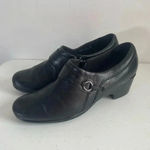  Genette Arc Womens Heeled Loafers
by‎ CLARKS Size: 9M Bootie EUC! Photo 2