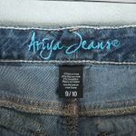 Ariya Jeans  Shorts Womens 9/10 Denim Jorts Bermuda Flap Pockets Cuffed Y2K Photo 4