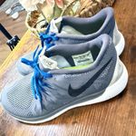 Nike Free 5.0 unisex Running Shoe Gray Size 7 Photo 3