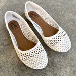 Anthropologie  Seychelles Ivory White Open Weave Flats Size 7.5 Memory Foam Shoes Photo 0