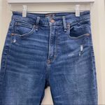 Abercrombie & Fitch Abercrombie Distressed High Rise Simone Ankle 2S Photo 81