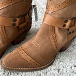 Dingo Gummy Bear Harness Western Fashion Booties Snip toe camel suede NWT size 8 Photo 2