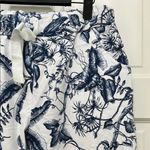 Free People  White and Navy Floral Drawstring Casual Pants - Size Medium Photo 2