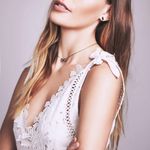 Saylor Juliet Romantic White Floral Lace Romper Photo 2