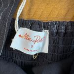 Pin striped tank Black Photo 3