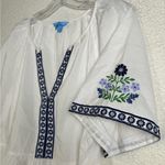 Draper James  Short Sleeve Embroidered Top Size M Photo 3