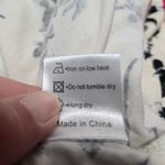 Cathy Black & Cream Floral Button Front Top Size Medium Photo 7