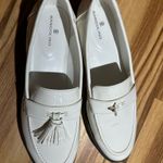 Bandolino Women's White Tassel Loafers Size 10 Photo 3