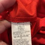 Old Navy  Petite Red Elevate Capri Leggings Go Dry Size Large EUC #4157 Photo 4