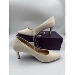 Gloria Vanderbilt New  Women's Marilyn Pumps White Closed Toe Heels Sz 9 Shoes Photo 9