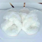 Source Unknown Fuzzy Slippers Women (SH22) Photo 0