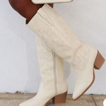 Crown Vintage Sila Embroidered Western Boots in White Sz 7 EUC Photo 0