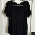 Zenana Outfitters Women's M Roll Sleeve Tee Shirt Solid Black V-Neck Elevated Basic Casual Photo 0