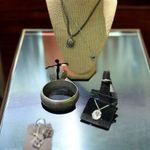 7 Piece Silver Tone Jewelry Lot Happy Bee Necklace Audrey Alligator Ring Bracele Photo 0