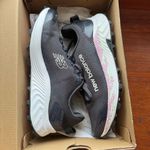 New Balance  FuelCell Summit Unknown V4 Trail Running Shoe Grey/Green Aura 8.5 W Photo 3