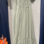 Boohoo Dress    sage green maxi Photo 0