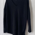 Alice + Olivia Alice‎ + Olivia Black Asymmetrical V Neck Wool Blend Knit Oversized Sweater Photo 0