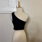 Elegant Black One Photo 2