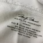 Marilyn Monroe White tank top Photo 1