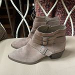 Sole Society Nelmaeye Suede Bootie Taupe Size 8.5 Photo 4