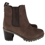 UGG Hazel Chelsea Boot in Brown Photo 5