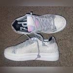 P448 NWOT Vintage Thea Low-Top White & Silver Metallic Paint Crackle Sneakers Photo 2