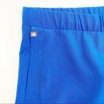 FIGS  Tonota Cropped Scrub Pants: Royal Blue Photo 5