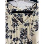 Fun2Fun  floral print blouse size Medium Photo 2