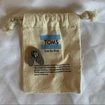Toms NWT Giving Pair Pewter Shoe Pendant Photo 1