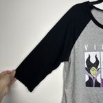 Disney  Villains Women’s Graphic Raglan Shirt – XL Photo 2