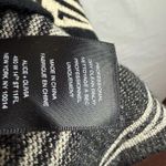 Alice + Olivia - Black & White Aztec Print Dress W/ Flared Hem Sz XS Photo 5