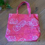 Lilly Pulitzer Sand Dollar Beach Bag set Photo 4
