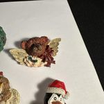 Christmas Holiday Brooch Pins Lot Of 5 Teddy Bear Angel, Penguin, Wreath Etc Photo 1
