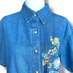Vintage 90s Embroidered Chambray Denim Shirt Oversized Short Sleeve Heart Floral Blue Photo 4