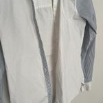Abercrombie & Fitch  small button down top Photo 4