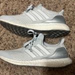 Adidas Women Ultraboost Photo 3