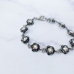 Premier Designs Vintage Clasp Bracelet Flowers with Iridescent Gems Photo 2