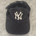 Urban Outfitters Yankees Hat Photo 0