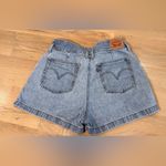 Levi's Women's High Waisted Mom denim Shorts Size 32 Photo 9