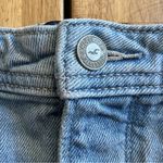Hollister High-Rise Mom Jean Shorts Distressed Light Wash Size 3 (W26) Photo 1