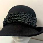 Scala  100% Wool Black Velvet Leopard Band Cloche Hat Women’s One Size Photo 0