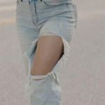Vervet Distressed Light Was Jeans Photo 2