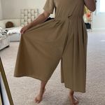 Wide leg jumpsuit. S Tan Photo 3