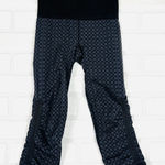 Lululemon Gray & Black Radial Symmetry Capri Pants Leggings, Women's Size 2 Photo 0