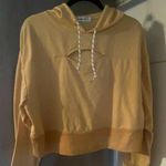 Gently used Society 212 hooded sweatshirt Yellow Size L Photo 0