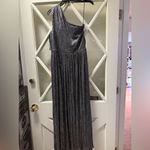 Dress the Population
Kienna Gown Photo 7