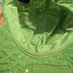 Woman’s lime green with silver sequence hat one size Photo 1