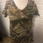 Real Tree Short sleeve vneck Size L New NWT Photo 0
